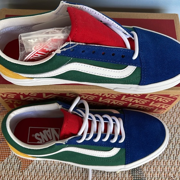 Vans WMNS Old Skool
(Vans Yacht Club) Blue/Green 
VN0A38G1R1Q US
Sneakers - Picture 3 of 16